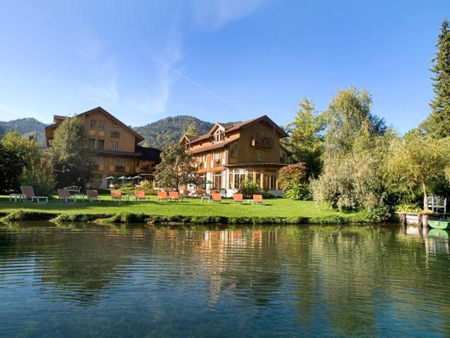Hotel Haus Am See Weissensee Exterior foto